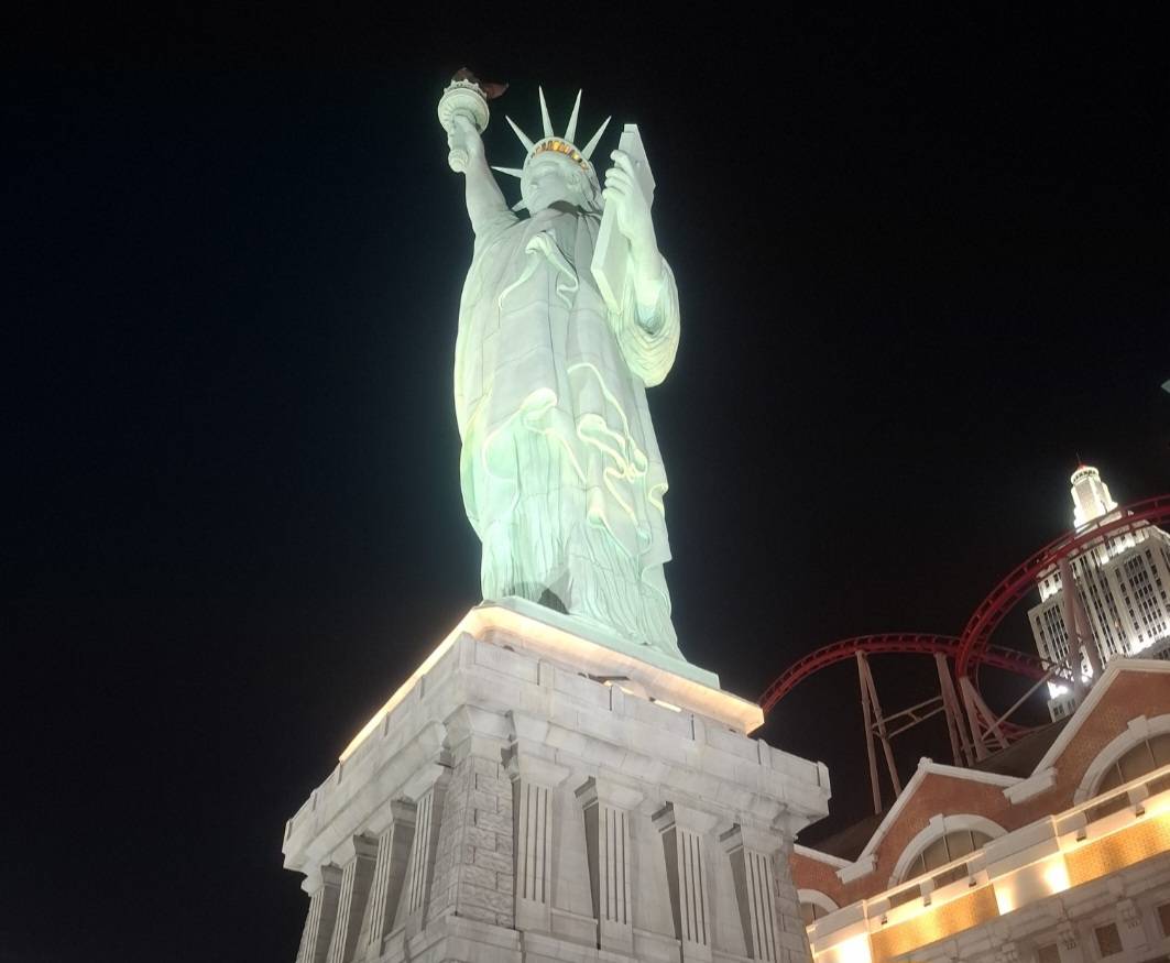 Картинка загружается...